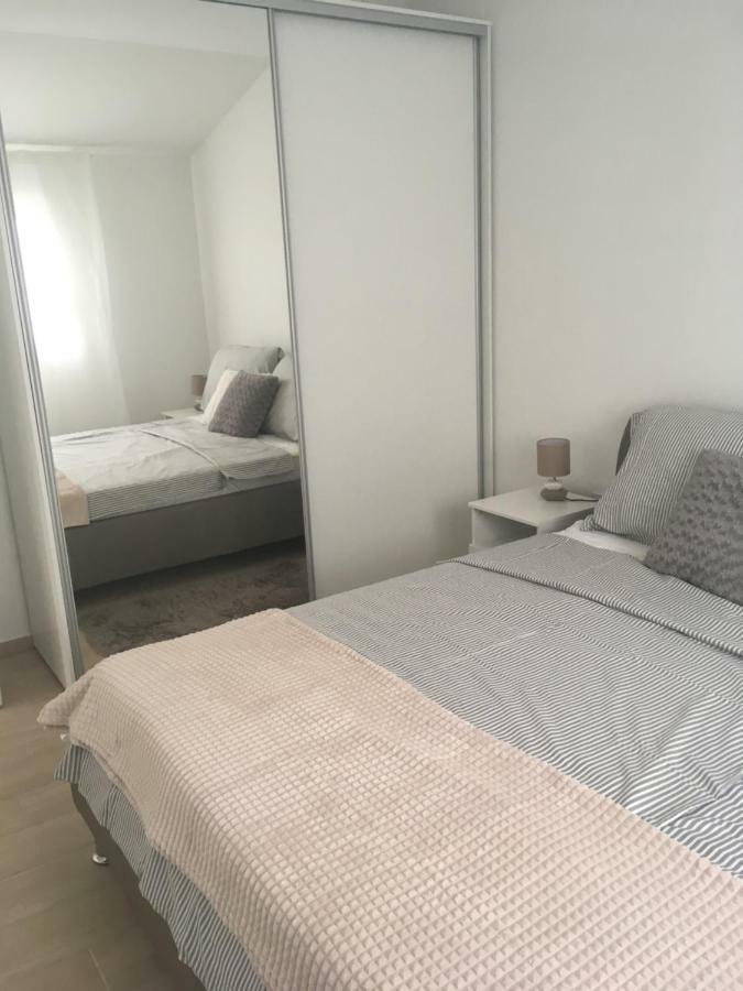 Luxury Apartments Vucinic 皮罗瓦茨 外观 照片