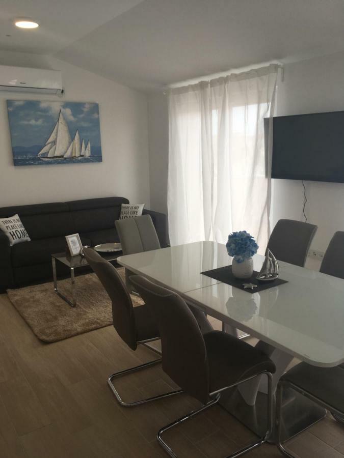 Luxury Apartments Vucinic 皮罗瓦茨 外观 照片